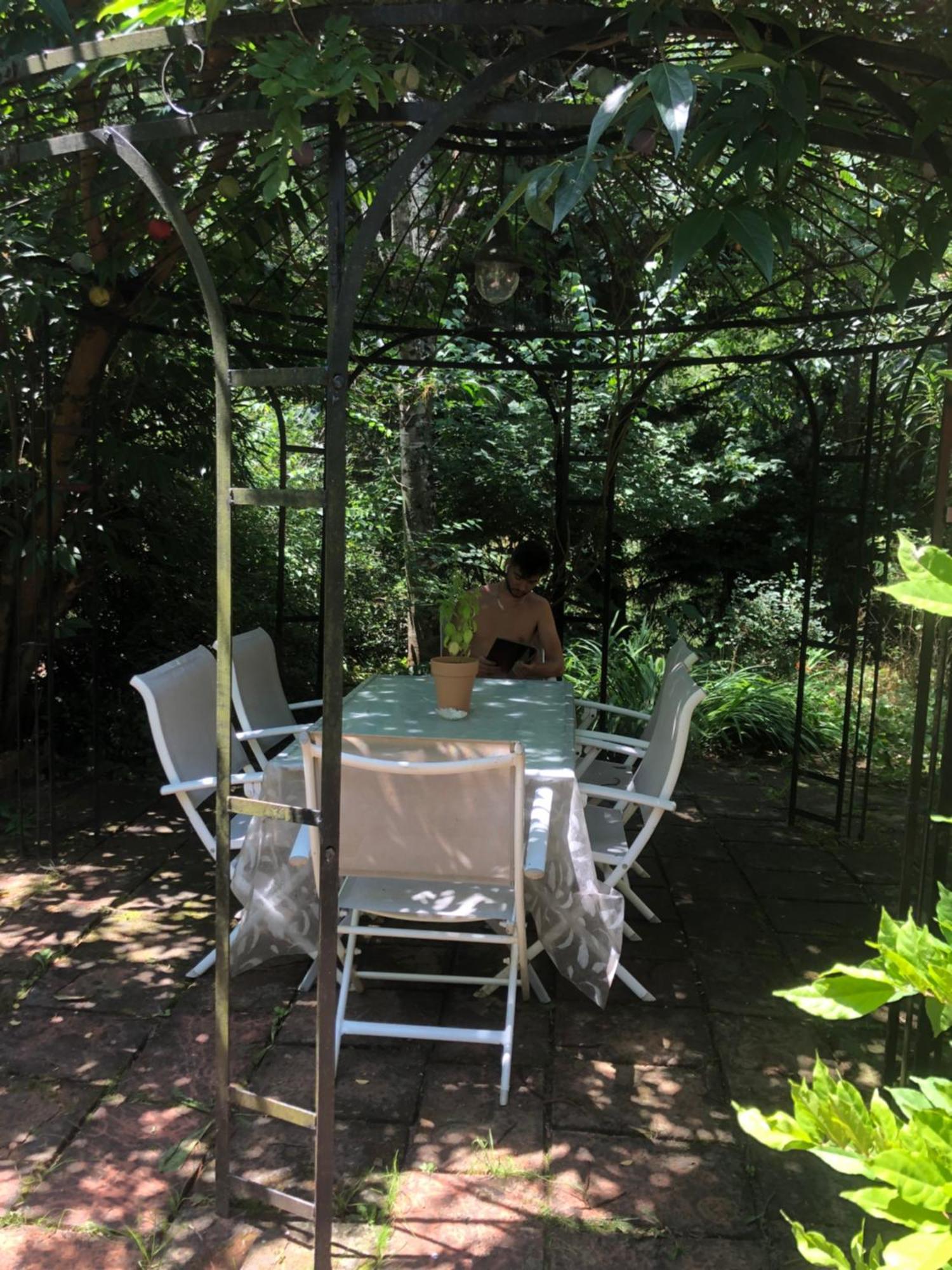Bed and Breakfast Domaine Pierrot Laujuzan Esterno foto